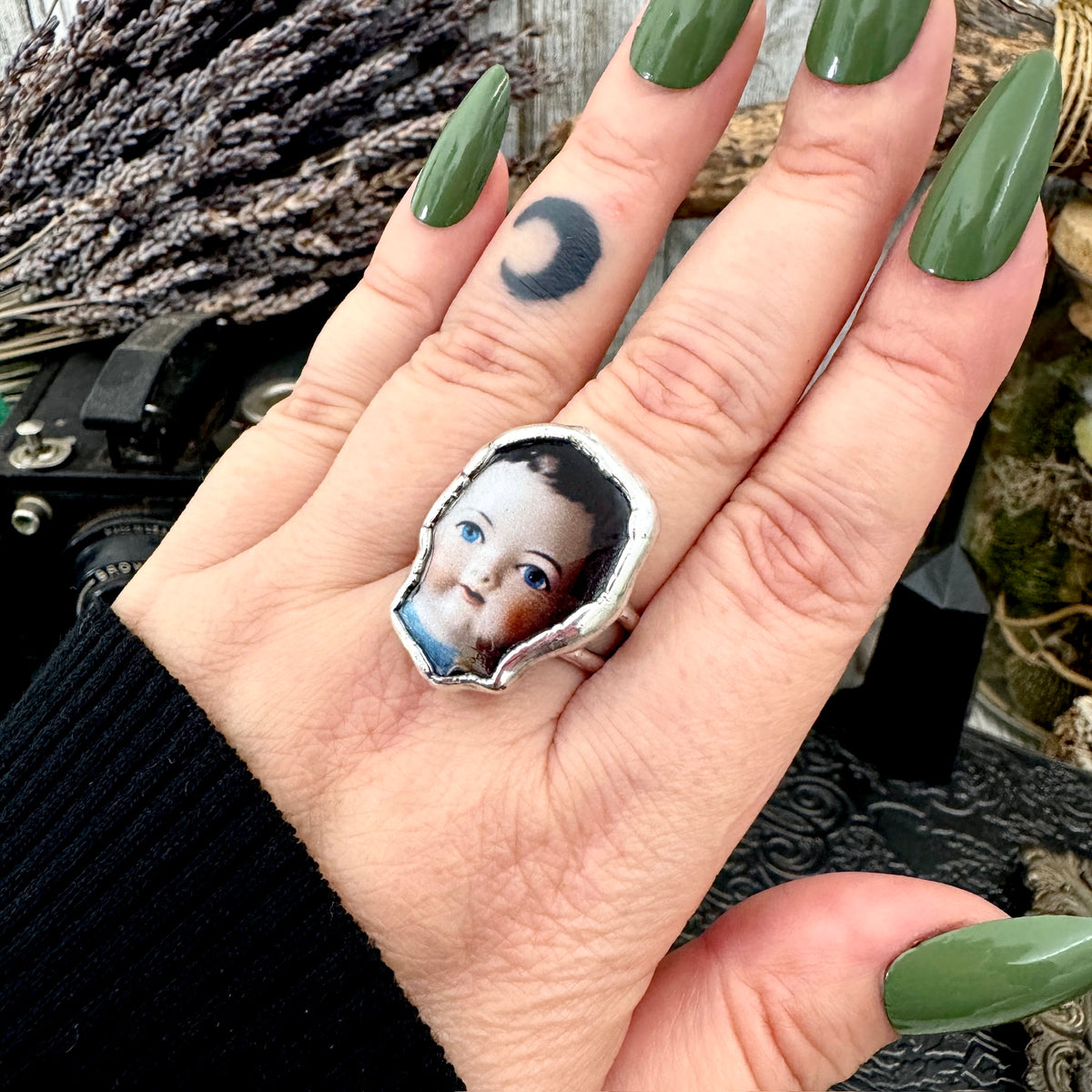 doll head statement ring, fine silver, size 11