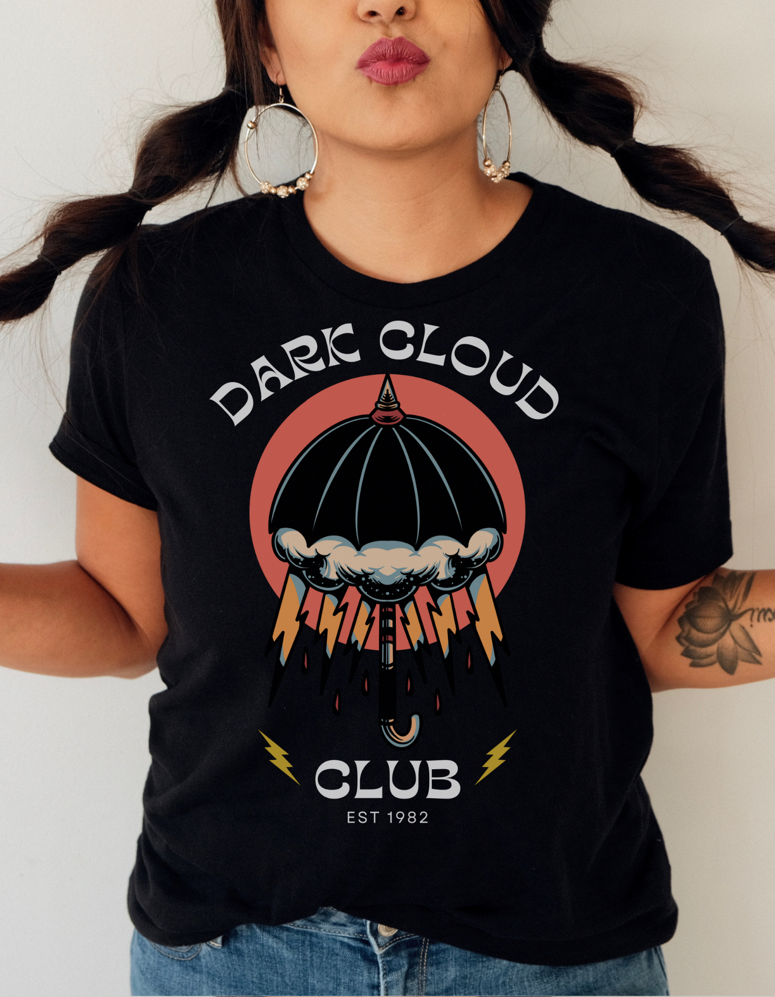 Dark Cloud Club Umbrella Lightning Tattoo T-shirt / Dark Cloud Lightning Eye Unisex Traditional Tattoo Tee Shirt / Punk Rock Clothing Tshirt - Foxlark Crystal Jewelry