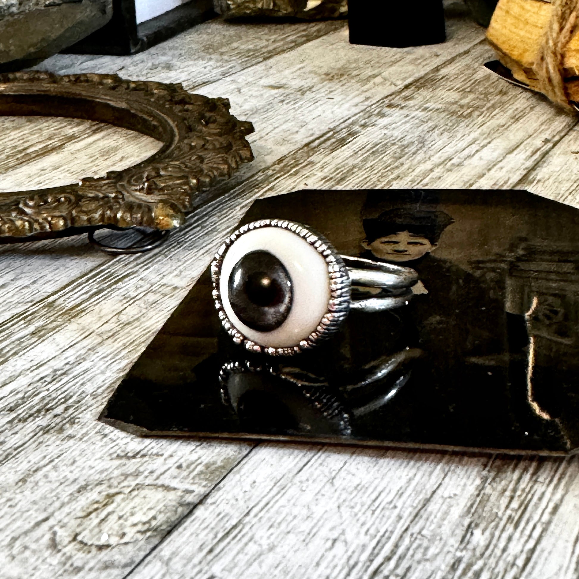 Grey Iris Glass Eye Statement Ring Silver Size 11  / Foxlark Collection FOXLARK
