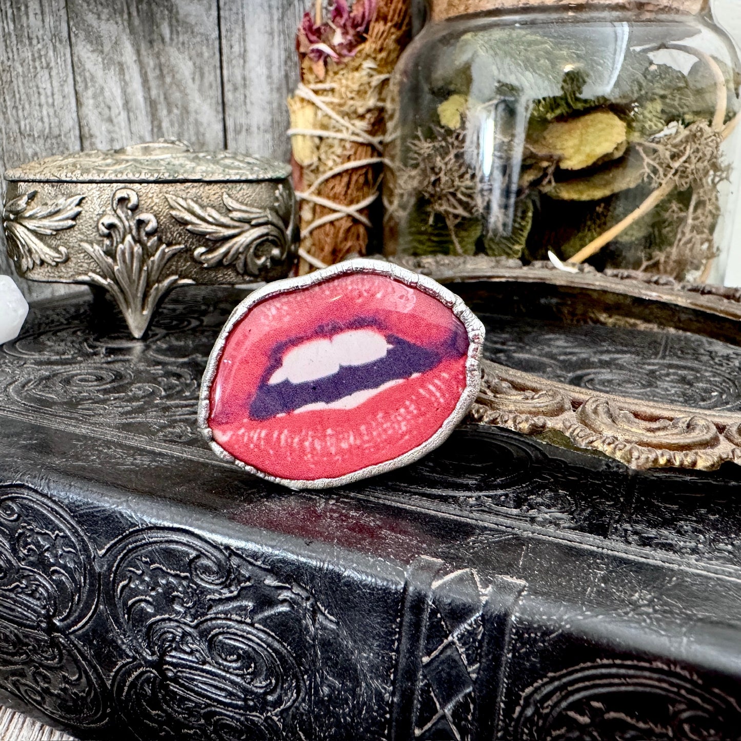 Vintage Lips- Fine Silver Ring Size 10.5 The Paper Projects Collection / One of a Kind