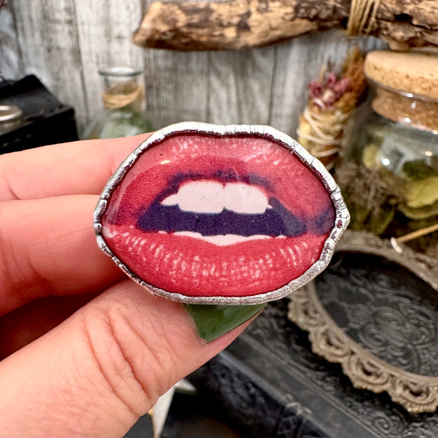 Vintage Lips- Fine Silver Ring Size 10.5 The Paper Projects Collection / One of a Kind