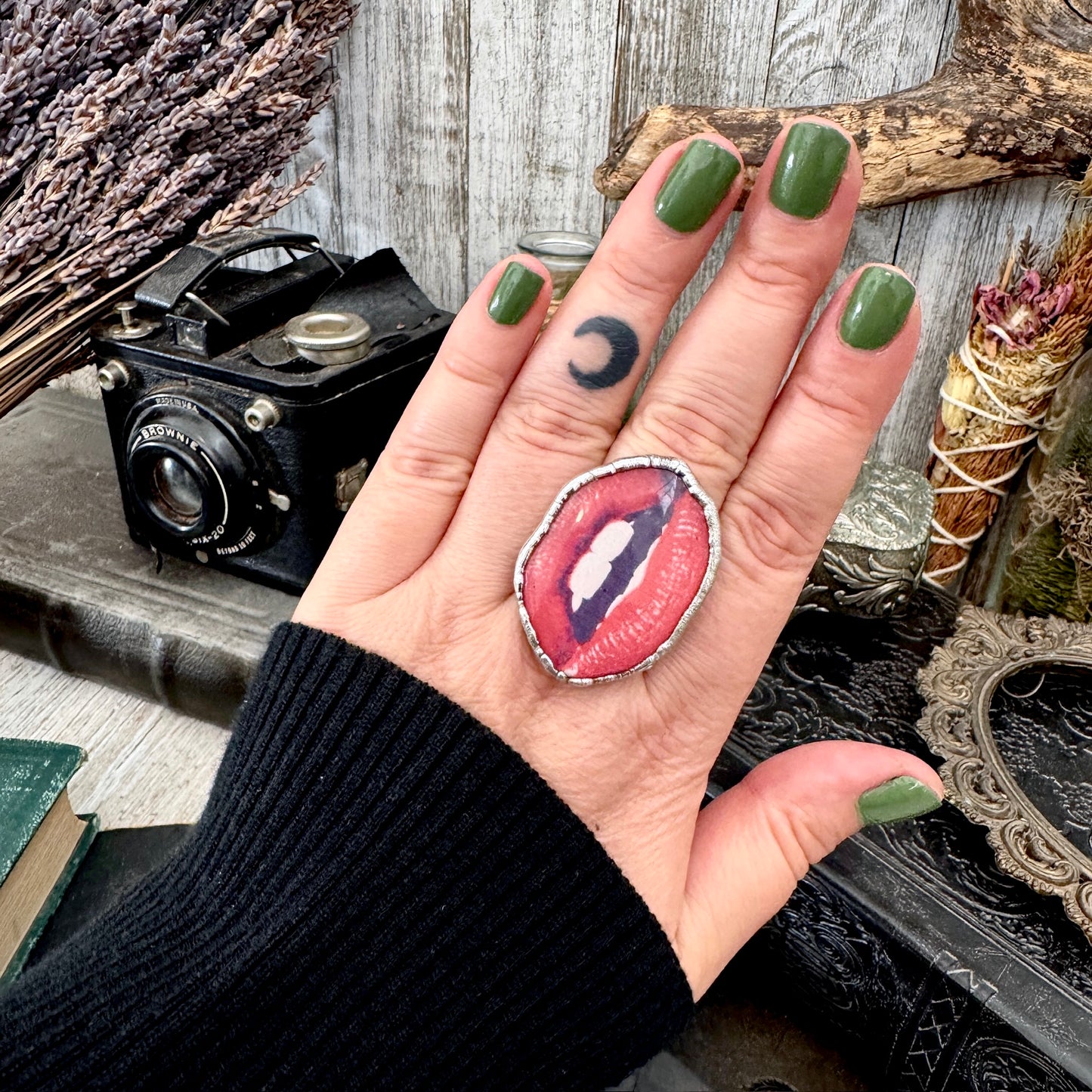 Vintage Lips- Fine Silver Ring Size 10.5 The Paper Projects Collection / One of a Kind