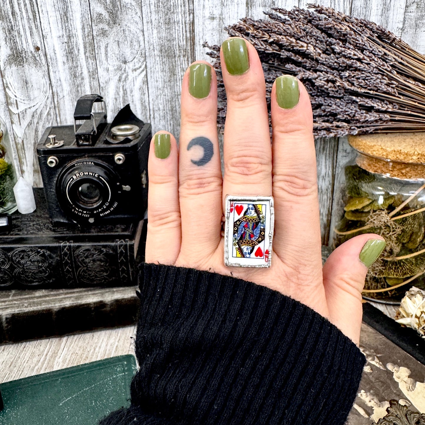 Playing Games - Queen Of Hearts Playing Card Ring Fine Silver Size 9 11 / One of a Kind FOXLARK