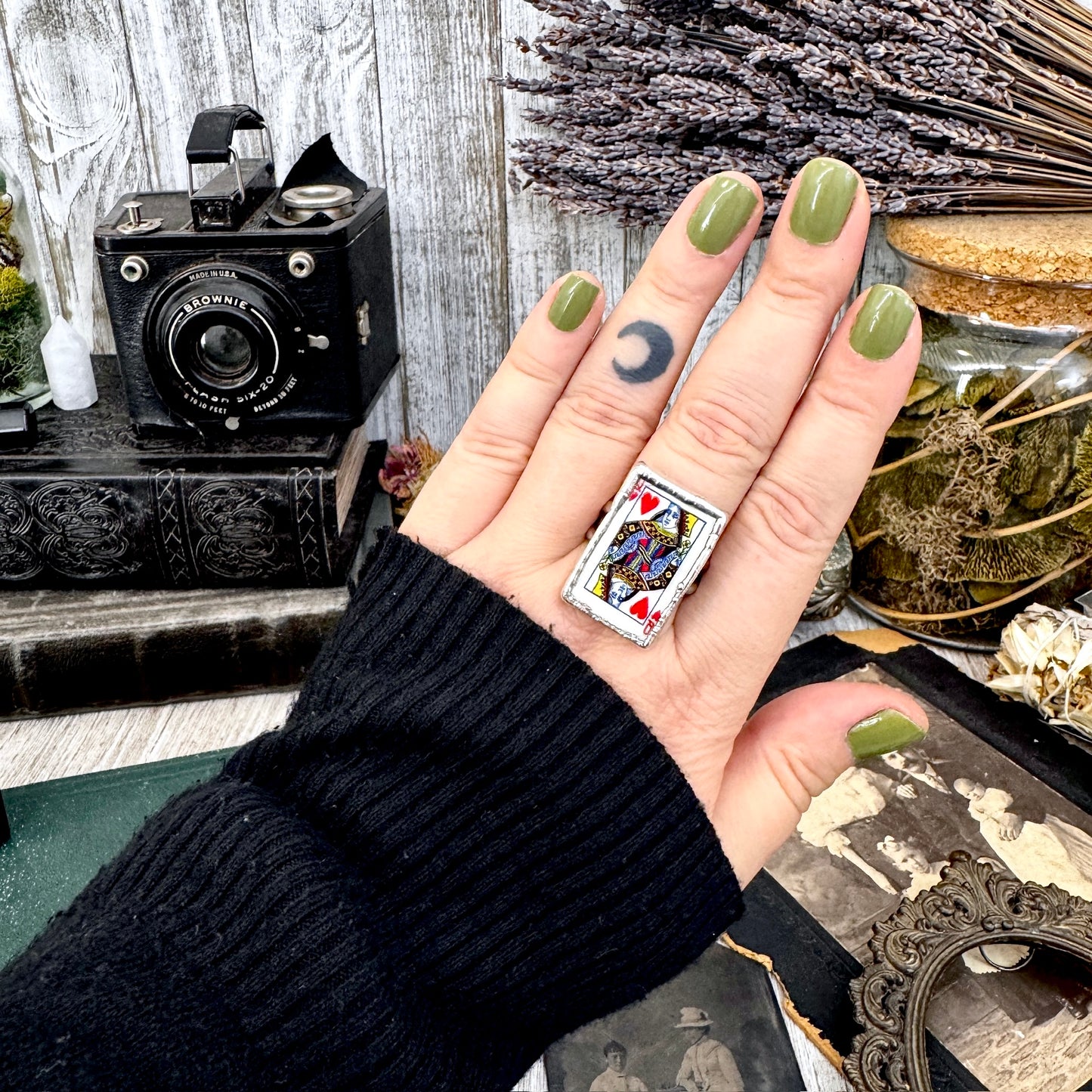 Playing Games - Queen Of Hearts Playing Card Ring Fine Silver Size 9 11 / One of a Kind FOXLARK