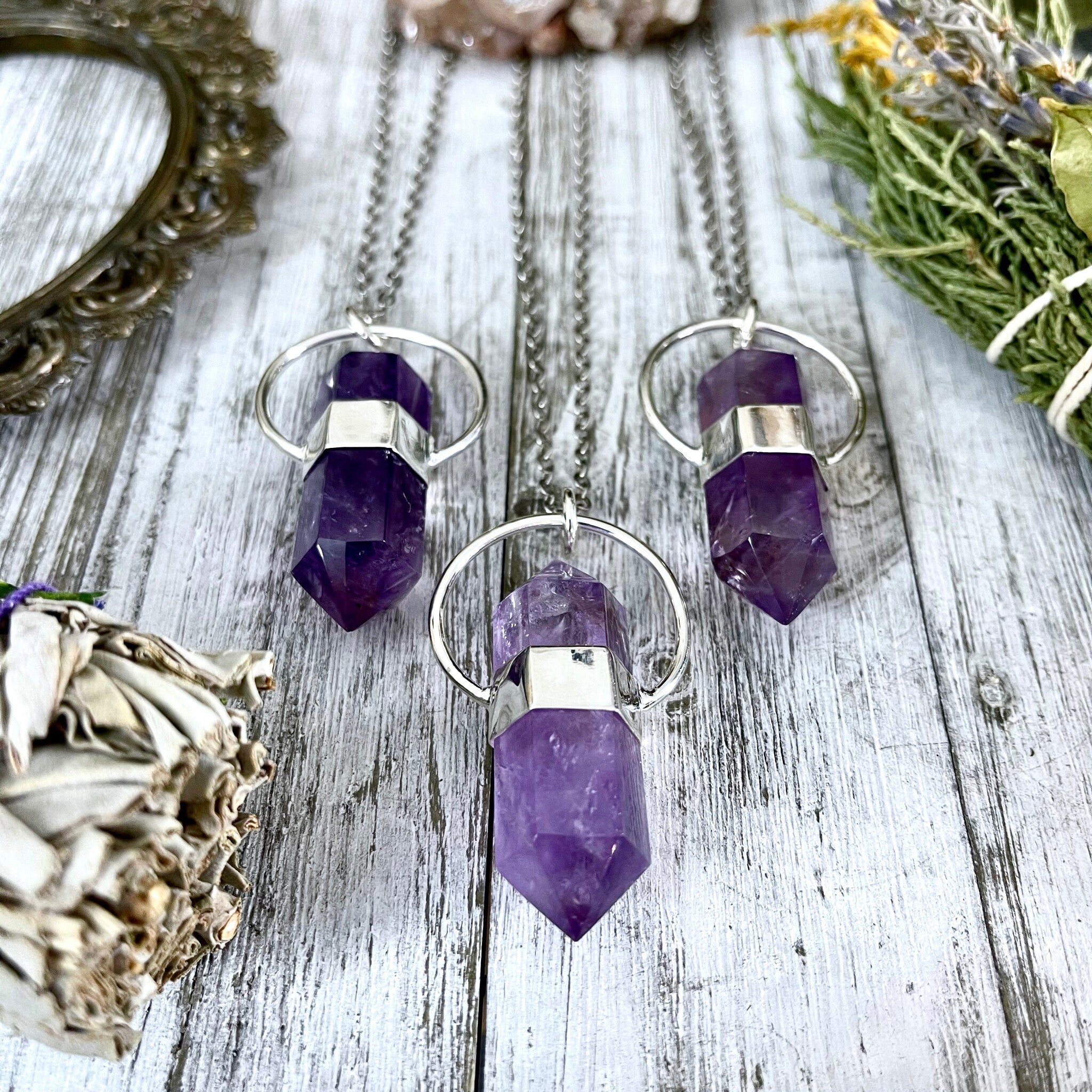 Amethyst Crystal Point Pendant Necklace in Gold | Lisa Angel