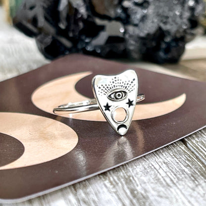 Tiny Talisman Planchette Ring in Sterling Silver / Size 7 8 9.
