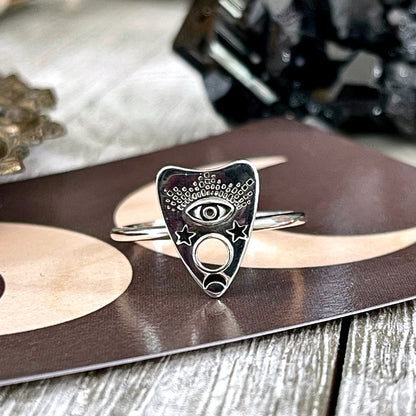 Tiny Talisman Planchette Ring in Sterling Silver / Size 7 8 9.