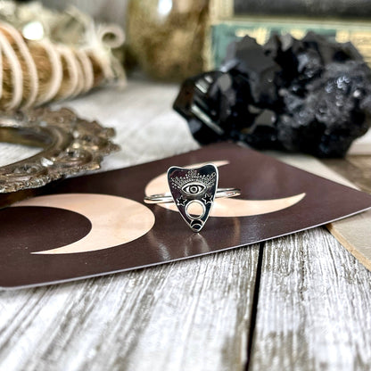 Tiny Talisman Planchette Ring in Sterling Silver / Size 7 8 9.
