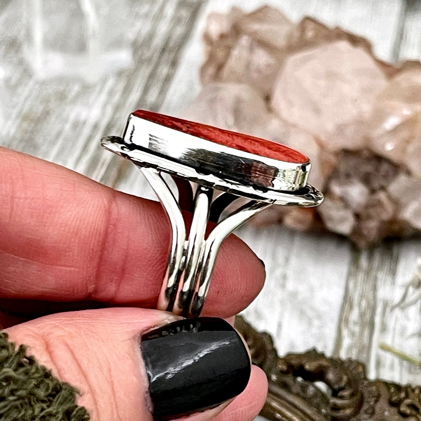 Size 9.5 Stunning Spiny Oyster Statement Ring Set in Sterling Silver / Curated by FOXLARK Collection