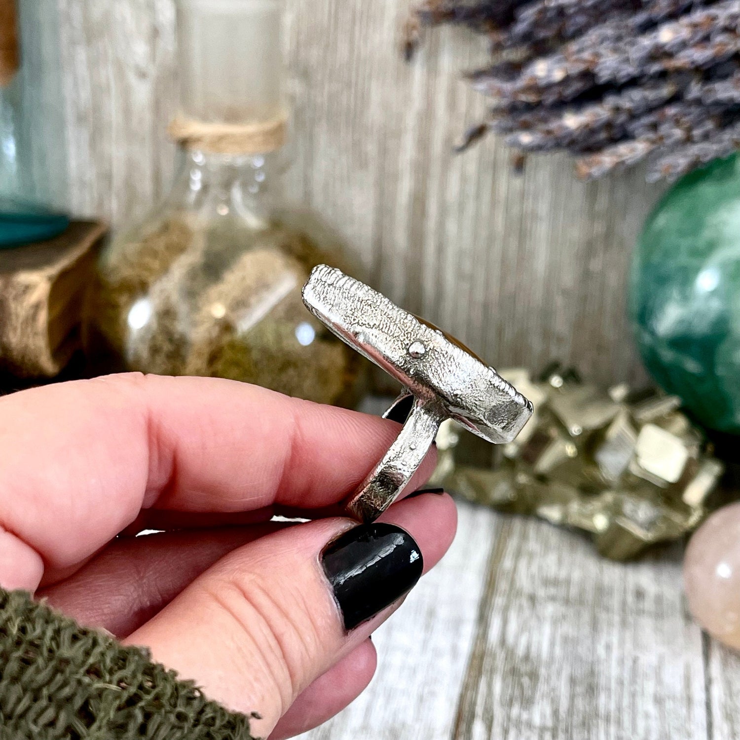 Size 6 Tube Agate Statement Ring Set in Fine Silver / Foxlark Collection - One of a Kind / Big Crystal Ring Witchy Jewelry / Gothic Jewelry