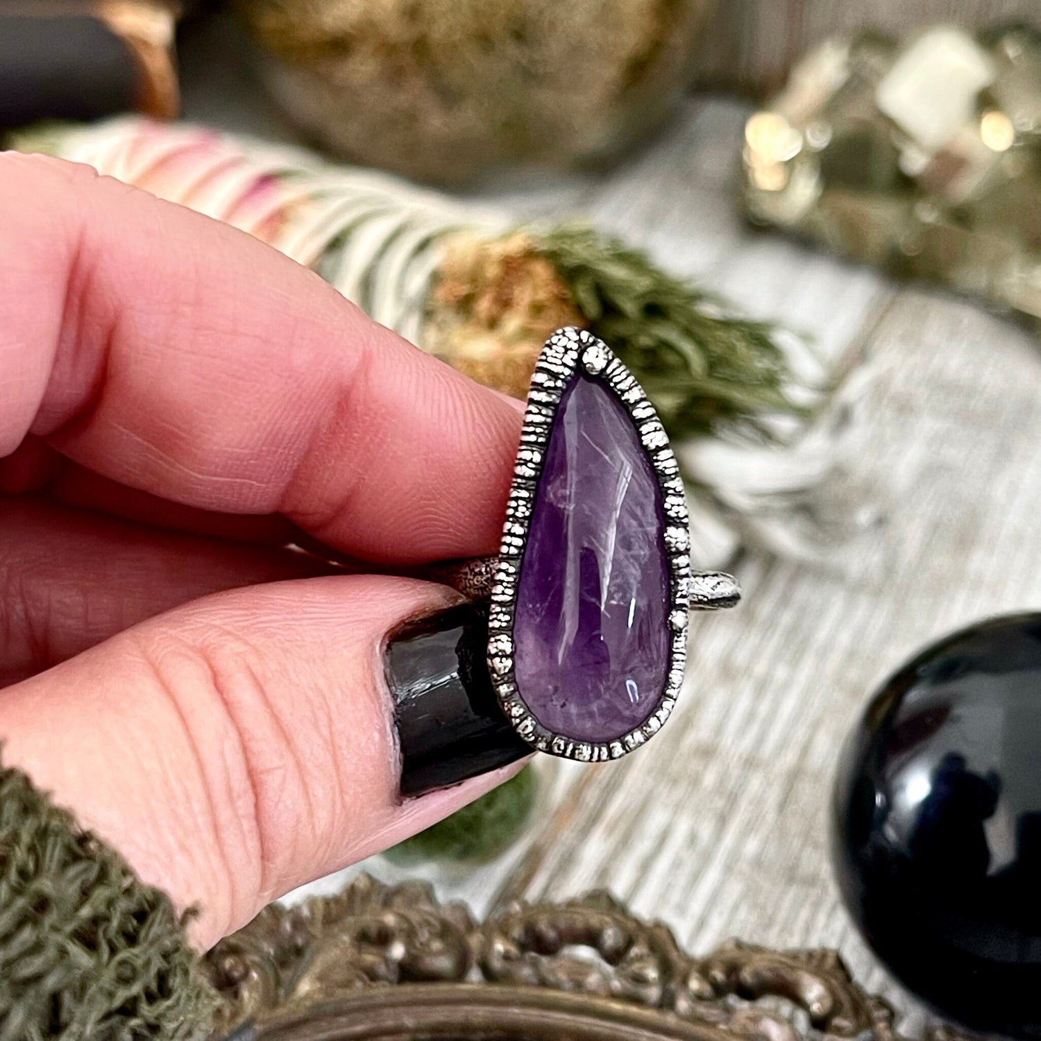 Size 8 Purple Amethyst Gemstone Crystal Ring Set in Fine Silver / Foxlark Collection - One of a Kind / Gothic Jewelry